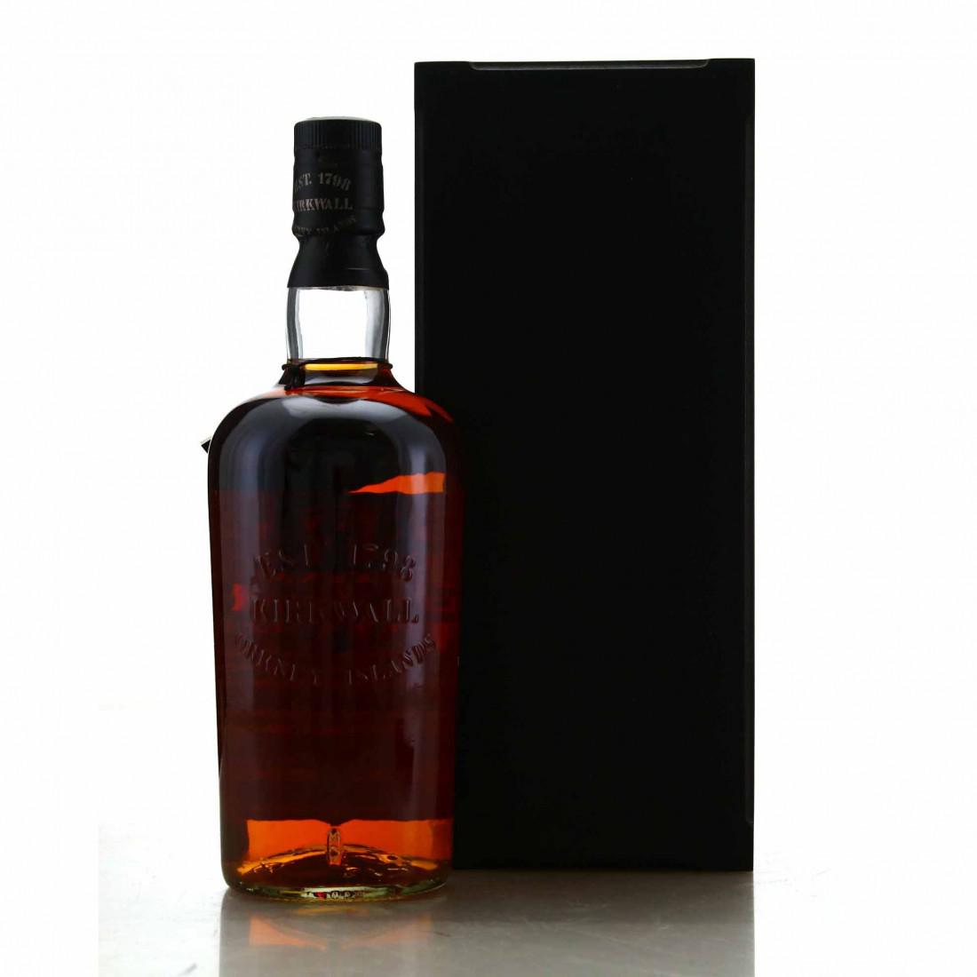Highland Park 1975 Single Cask 32 Year Old #6596 / World Duty Free