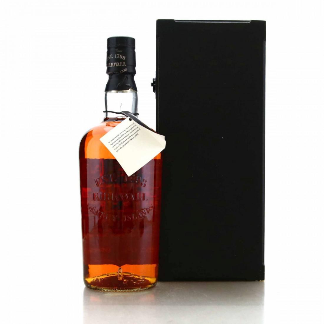 Highland Park 1975 Single Cask 32 Year Old #6596 / World Duty Free