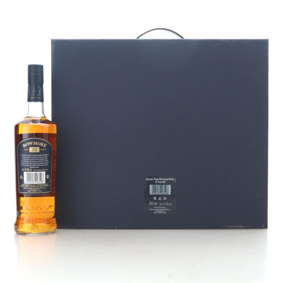 Bowmore 32 Year Old No Corners To Hide / Frank Quitely