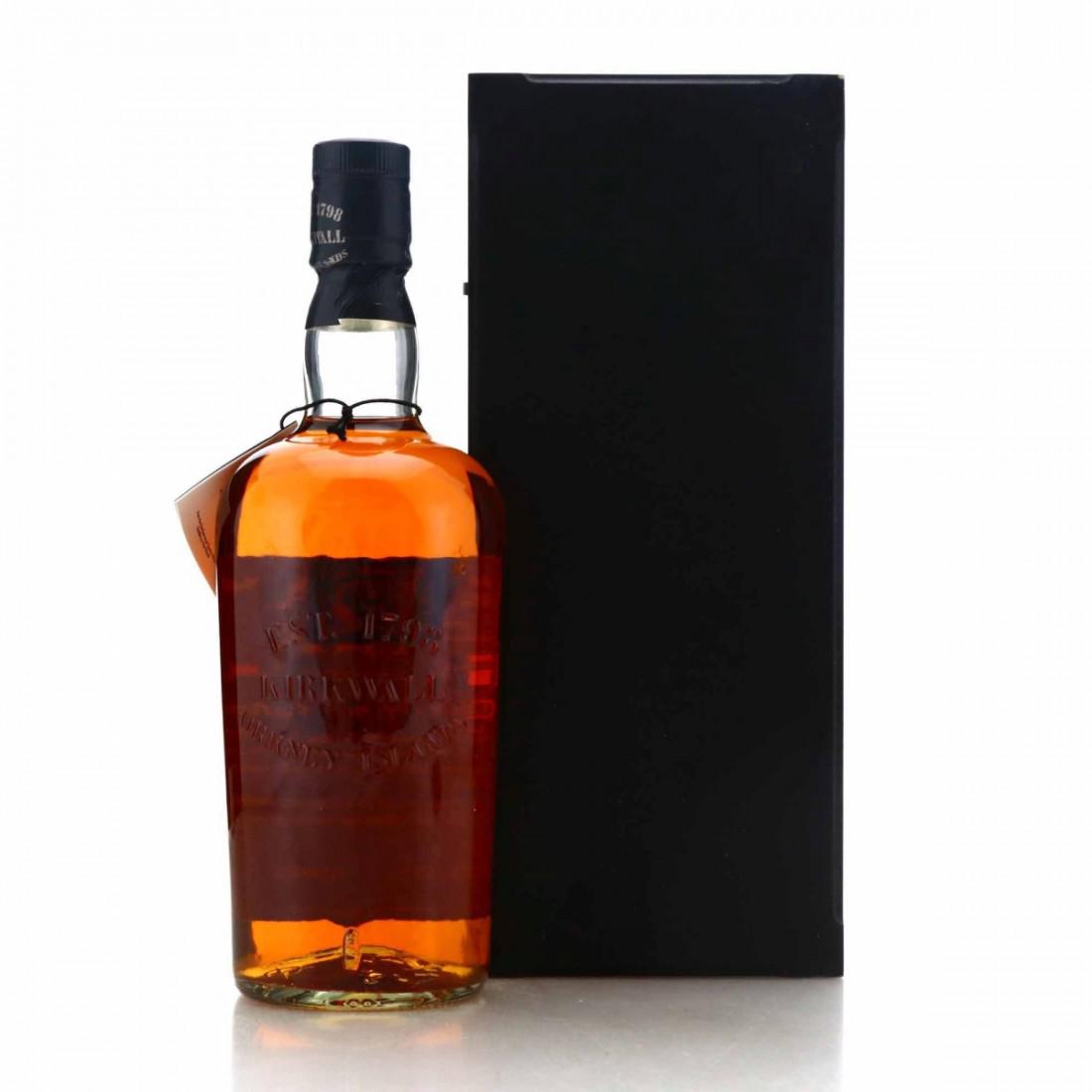 Highland Park 1975 Single Cask 32 Year Old #6596 / World Duty Free