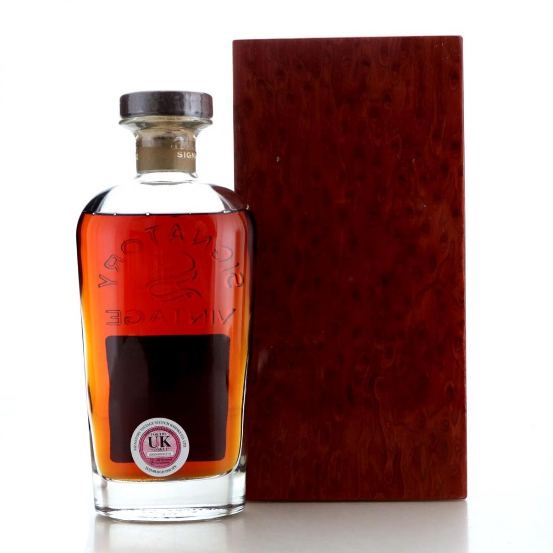 Bowmore 1970 Signatory Vintage 35 Year Old Cask Strength