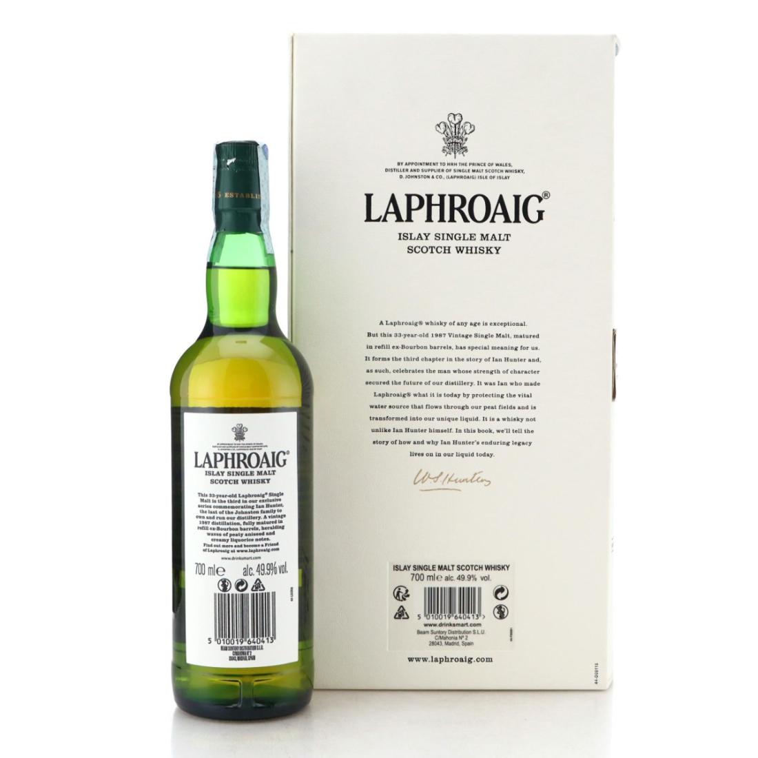 Laphroaig 33 Year Old The Ian Hunter Story Book 3