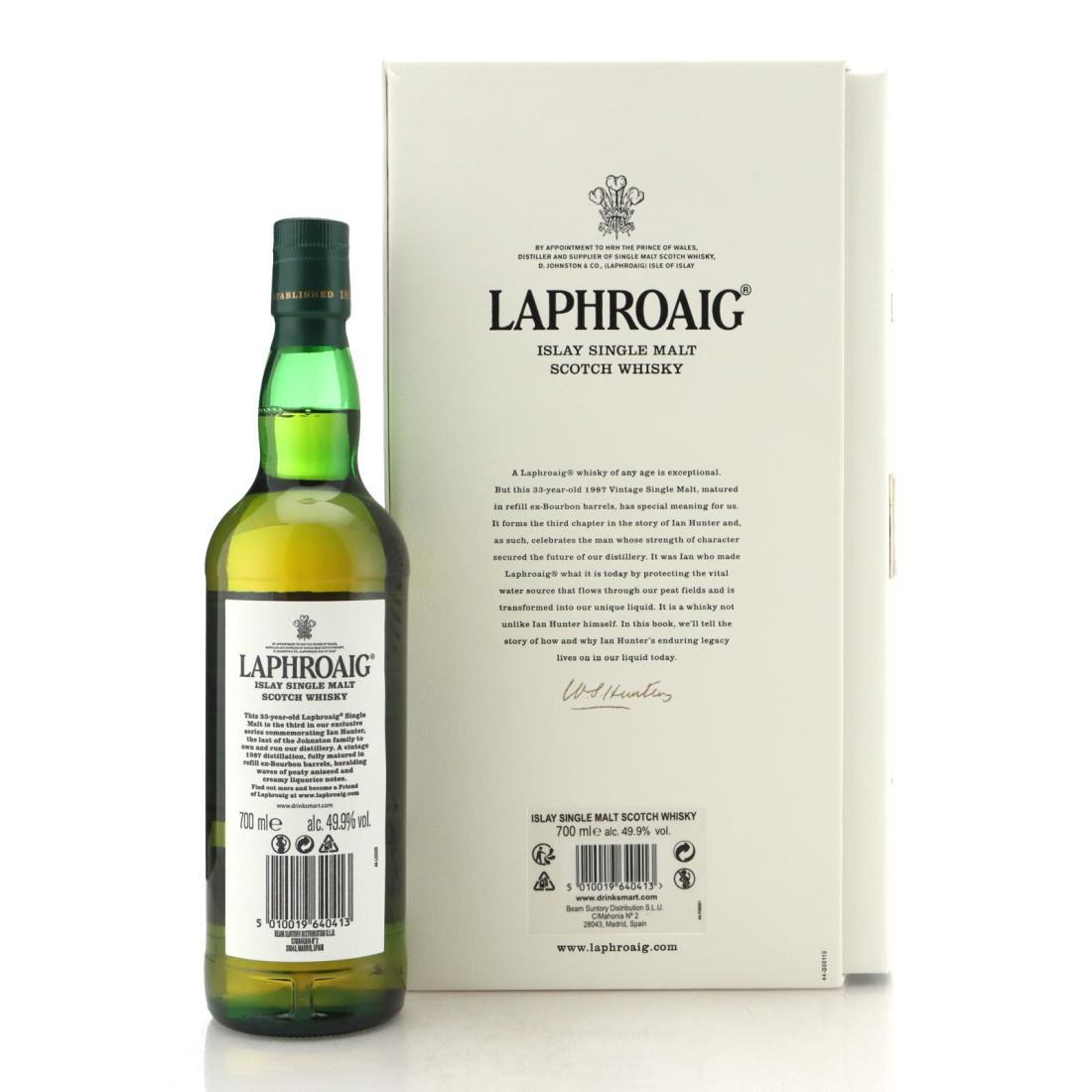 Laphroaig 33 Year Old The Ian Hunter Story Book 3
