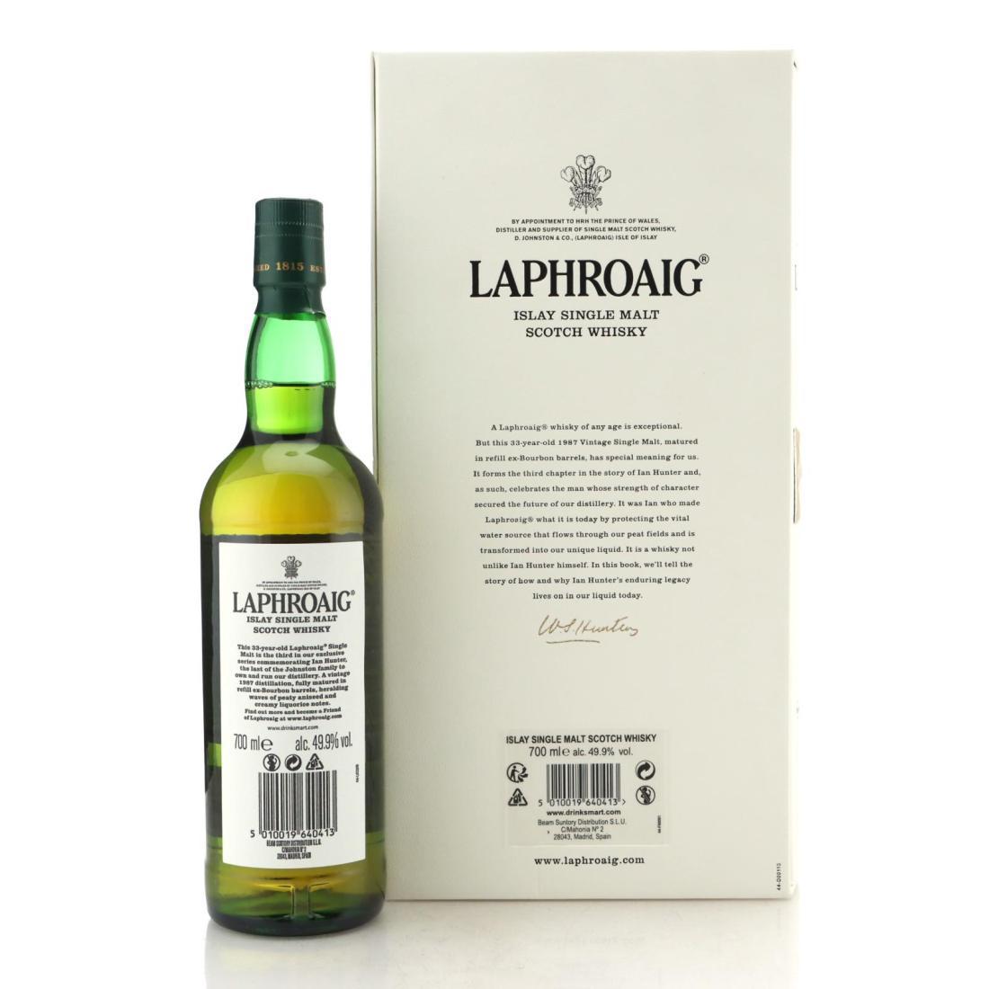 Laphroaig 33 Year Old The Ian Hunter Story Book 3