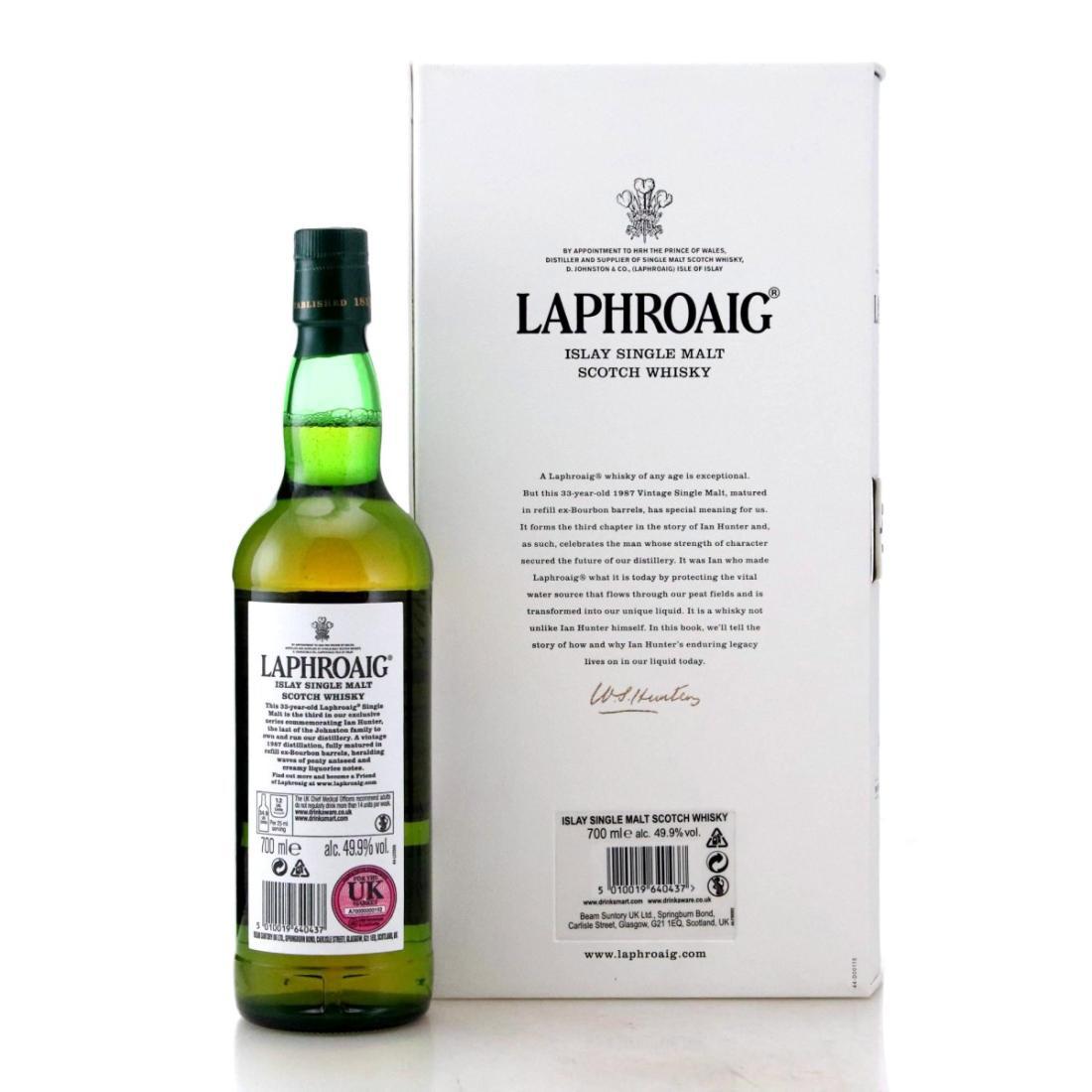Laphroaig 33 Year Old The Ian Hunter Story Book 3