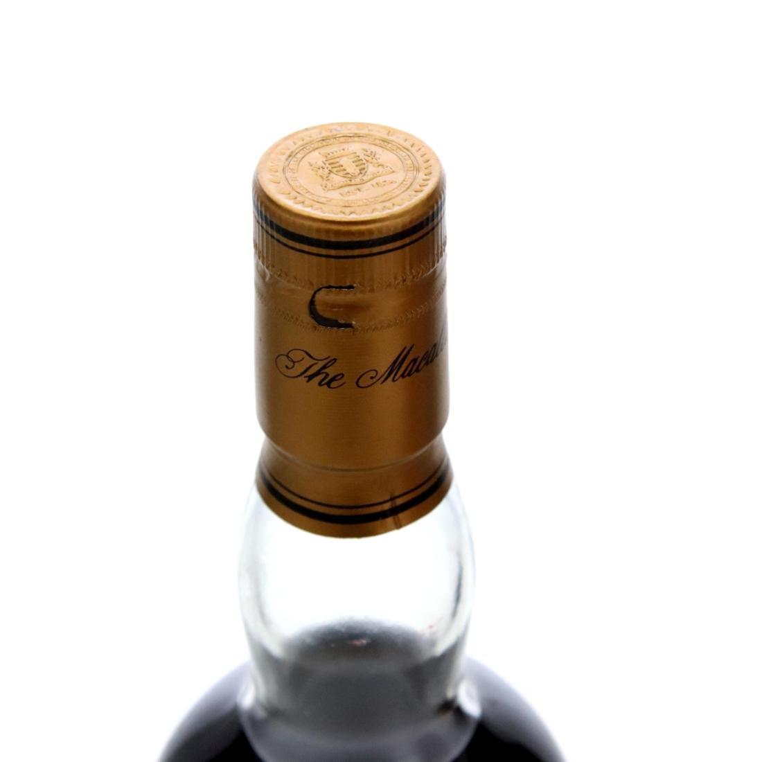 Macallan Anniversary Malt 25 Year Old