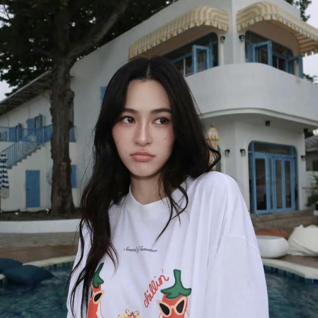 胡露允啊