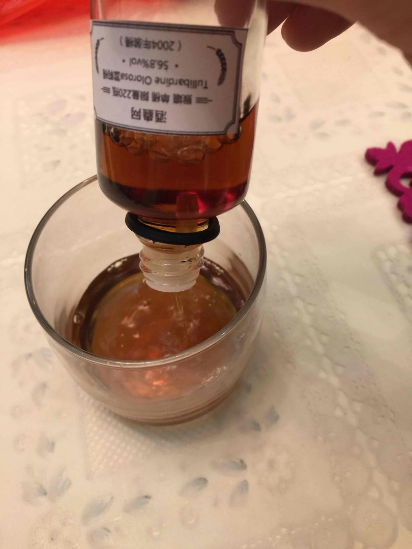 我赶紧打开了她