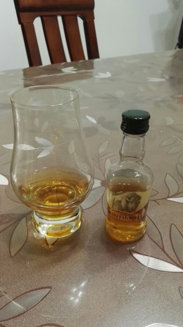 游个冬泳，喝口暖身