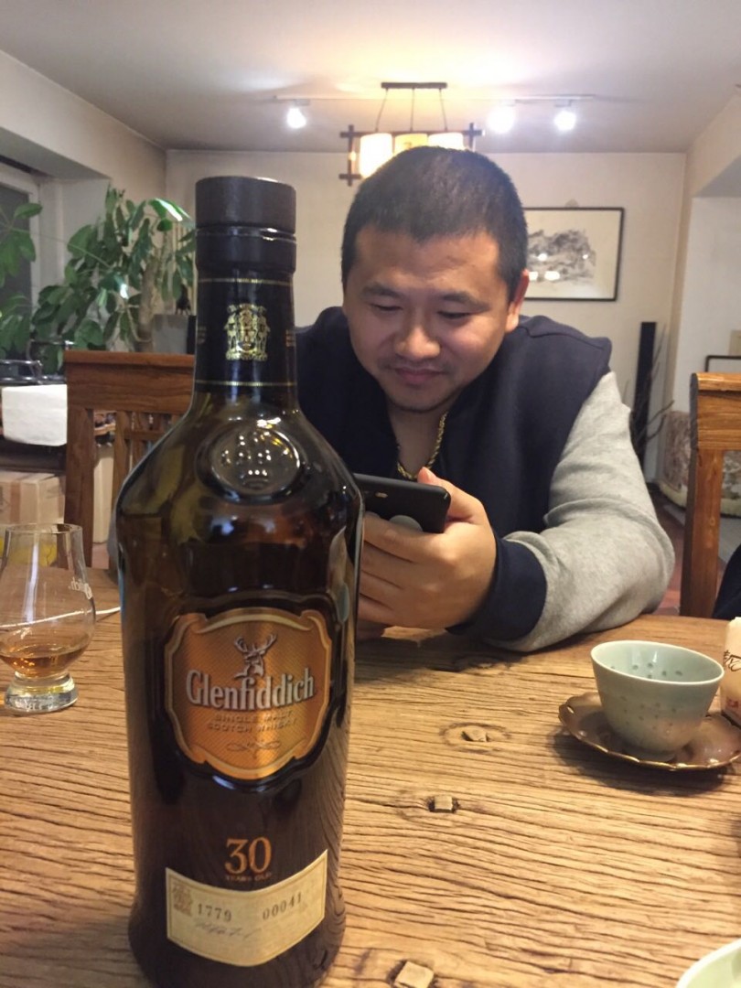 酒都喝光了，茶也喝光了，还不走？