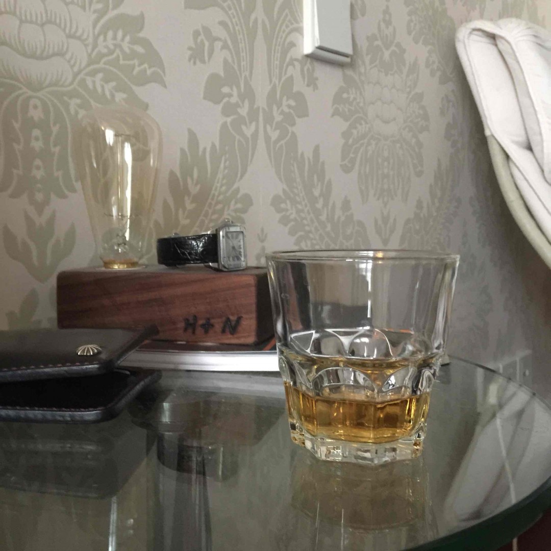 闻着酒香就醒了