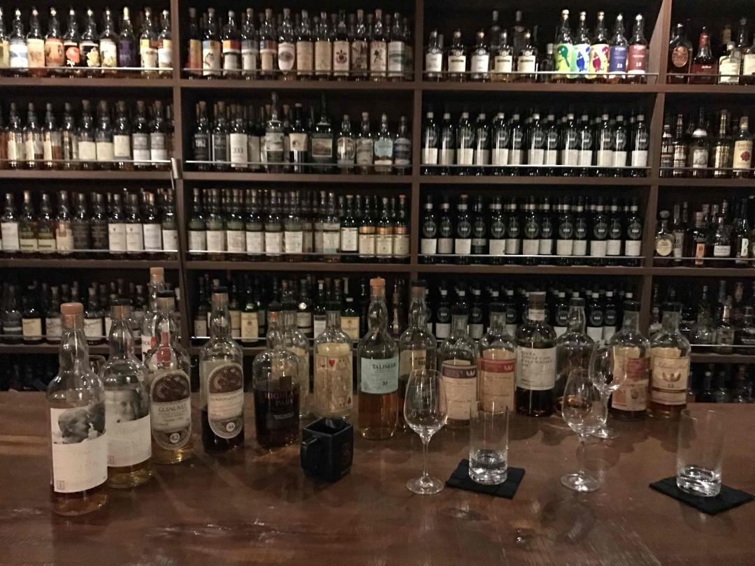 昨夜小酌、扑克牌系列在这里都被喝掉了，不错！