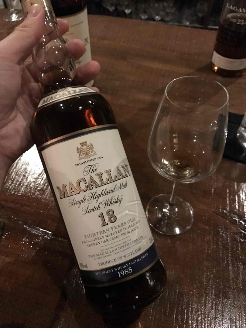 昨夜小酌、扑克牌系列在这里都被喝掉了，不错！