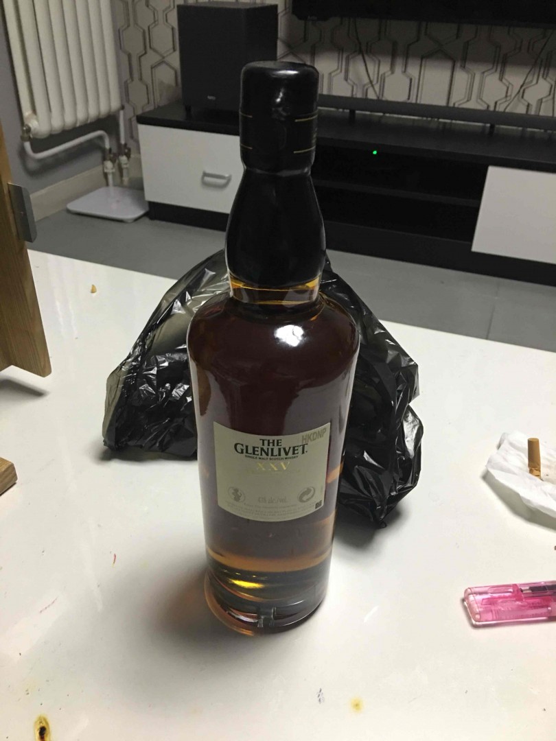 格兰威特25酒体颜色怎么这么浅呢？