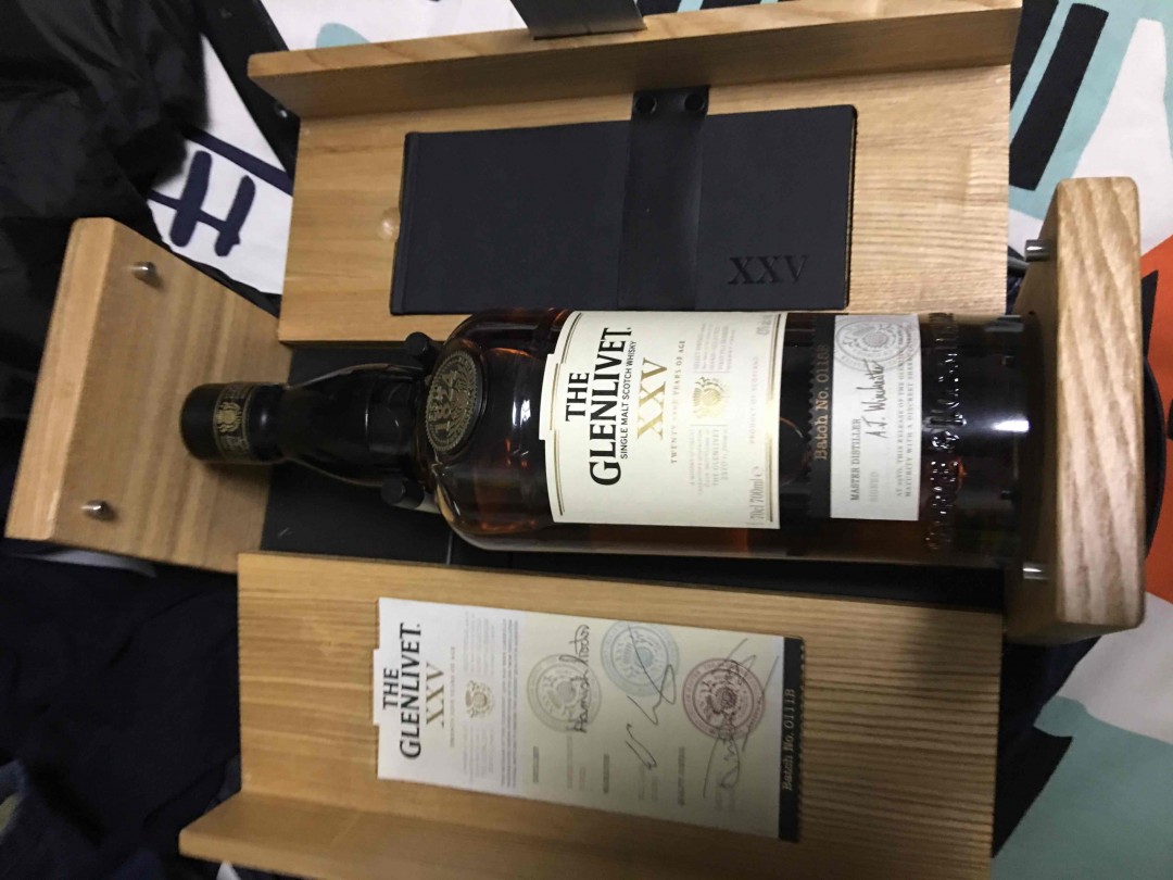 格兰威特25酒体颜色怎么这么浅呢？