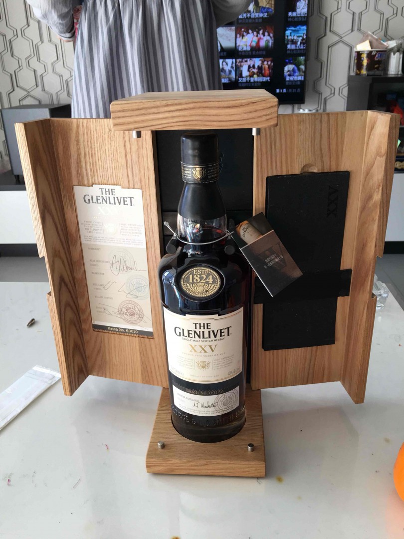 格兰威特25酒体颜色怎么这么浅呢？