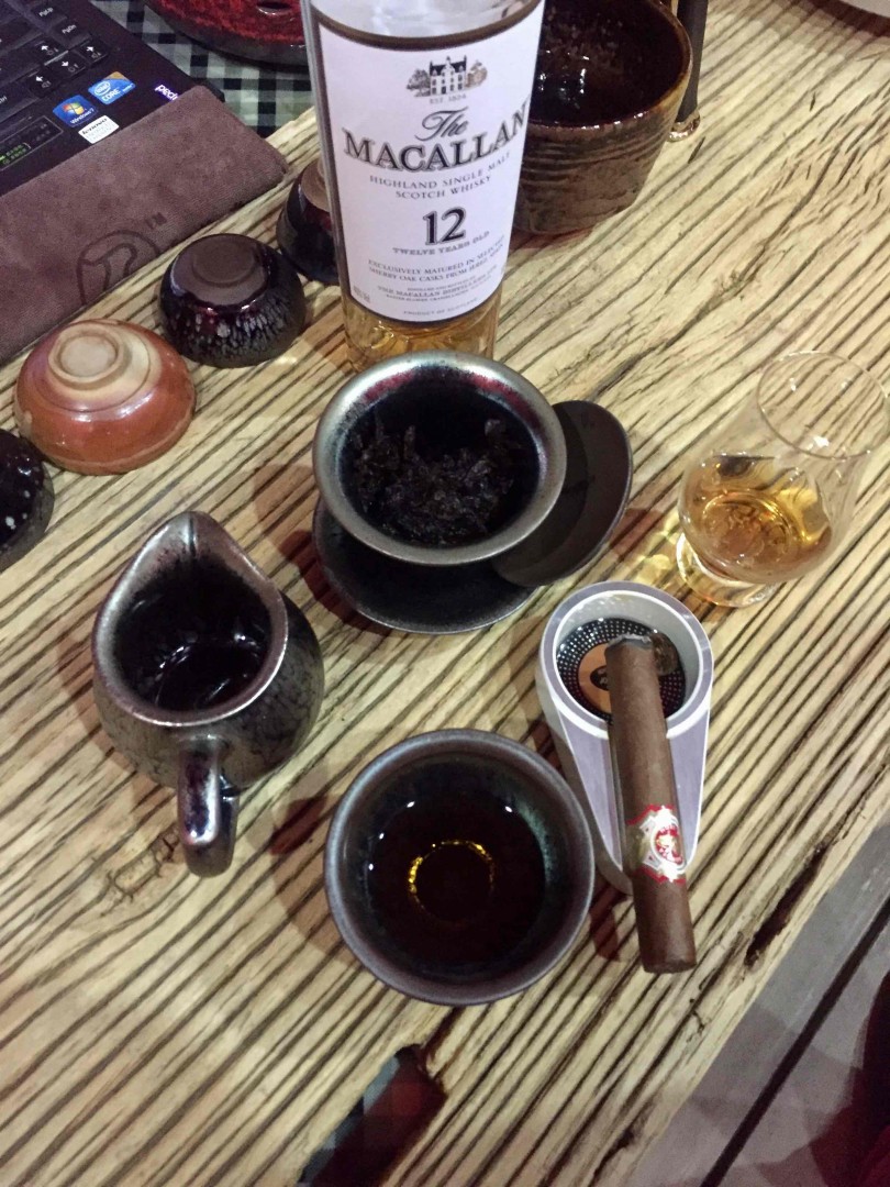 孤独的男人:还好这世界