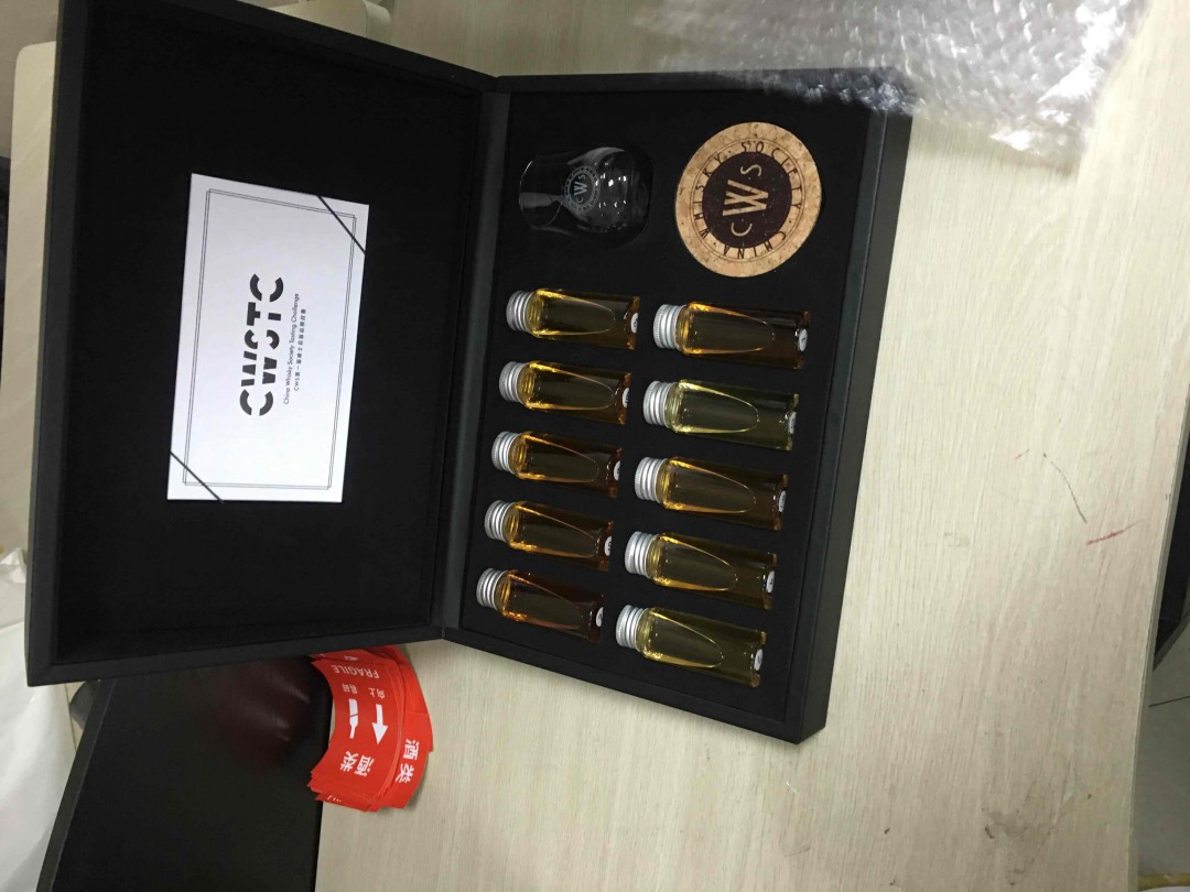 开始打包发货了，但是第一版因为盒子的原因可能有些用户要15号之后才能收到货