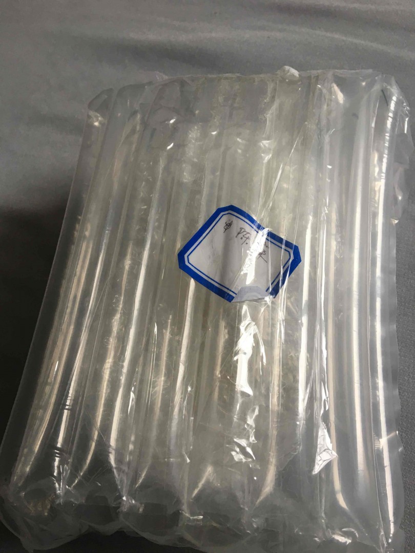 非常高兴收到某小凯赠送的单桶定制的酒。酒非常饱满好喝
