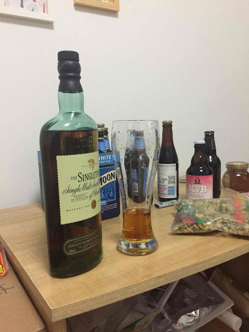 小酌一点儿，啤酒现在不过瘾了，喝威