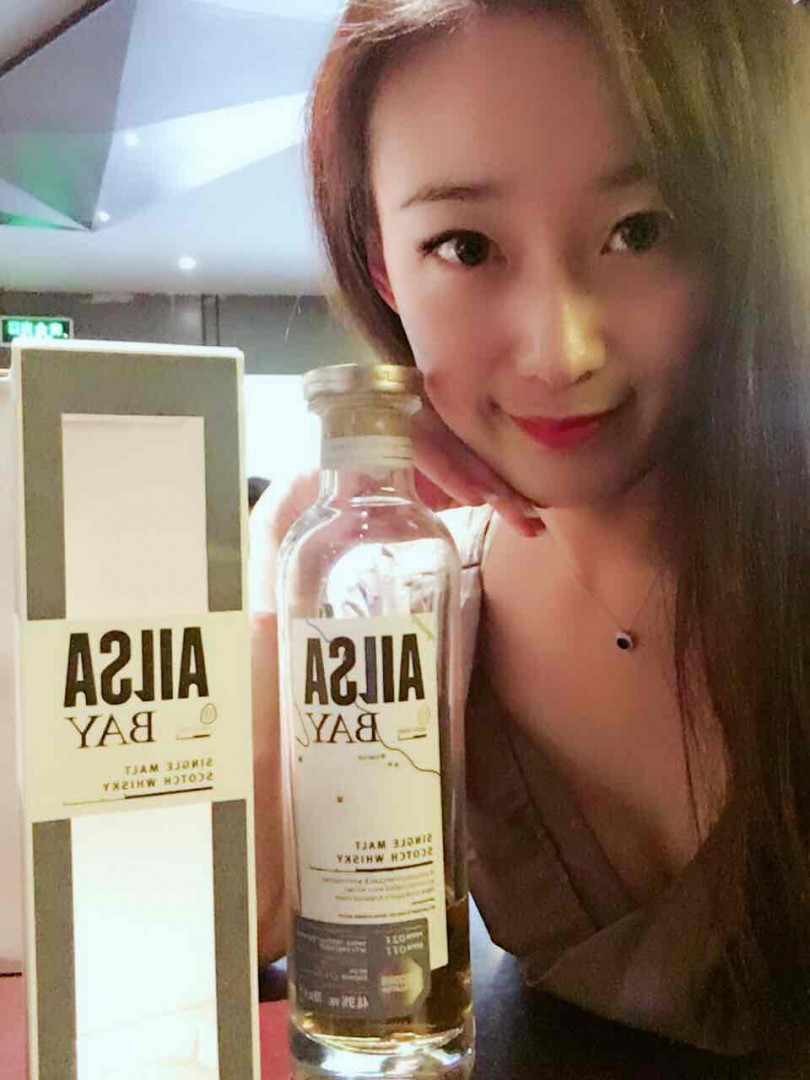 你们期待已久的Alisa Bay ～我们特地在欧洲的拍卖会拍回来的哦～