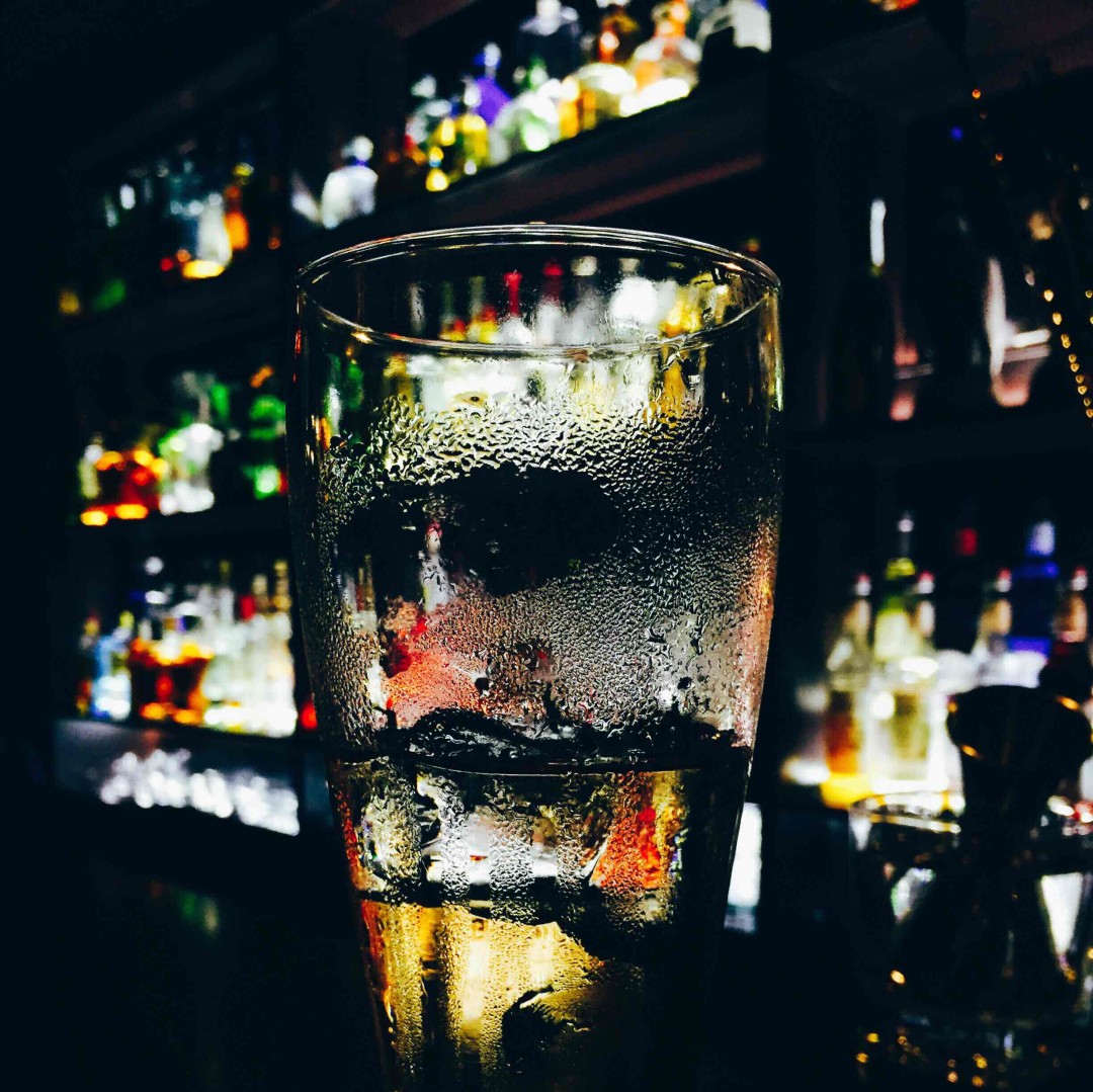 欢迎光临，北京芍药居底商17-15，066bar