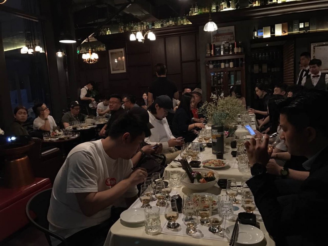 前一天的品鉴会终于让我喝到星图了。 喝到就是赚到。 星图真棒
