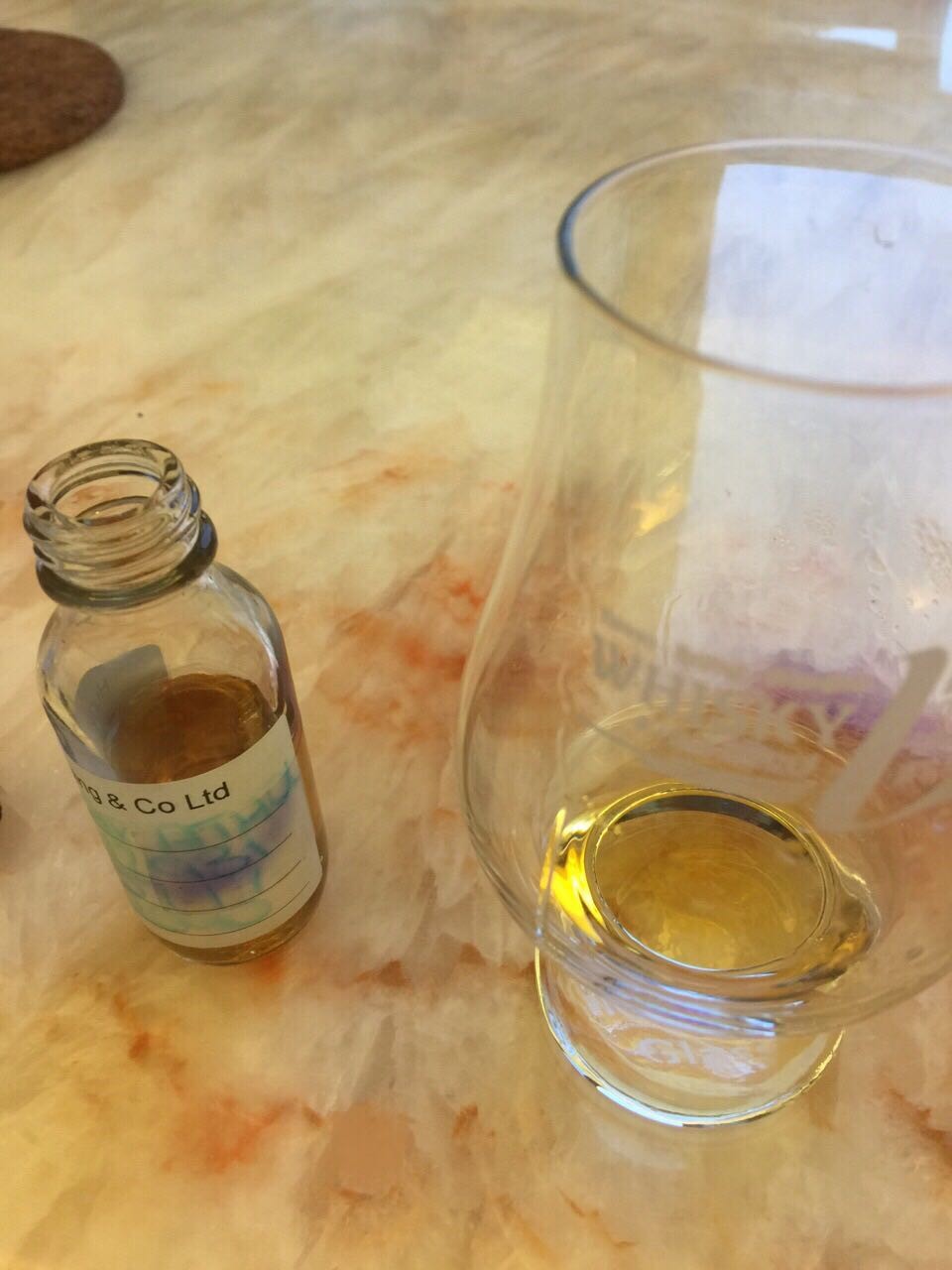 试酒、挑酒的时候是开心的