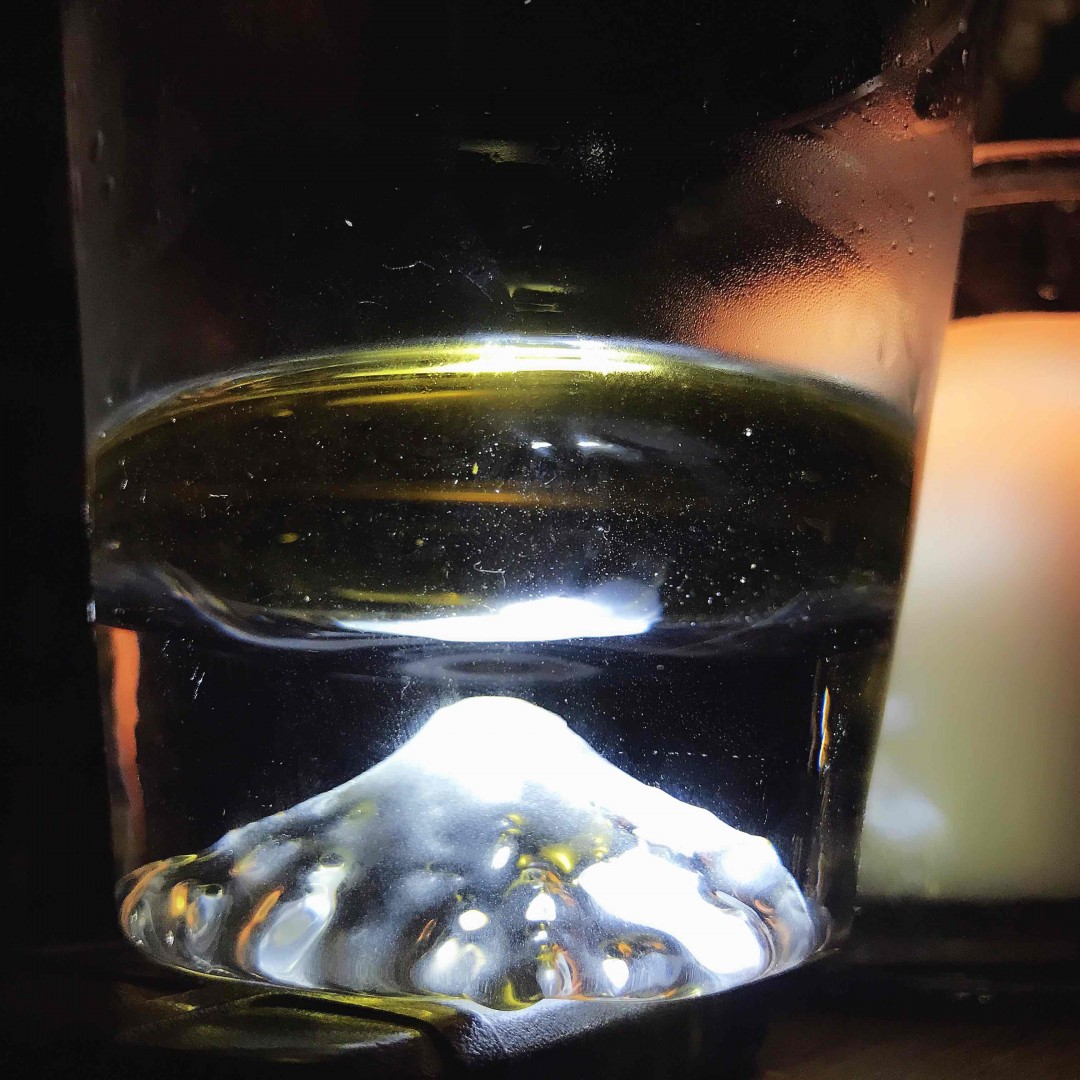 一天一口whisky …