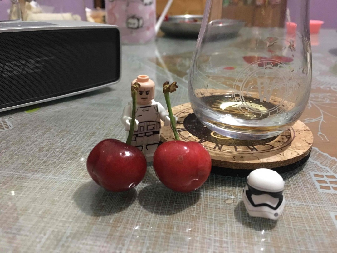 皇家蓝勋珍藏限量版分享瓶试饮