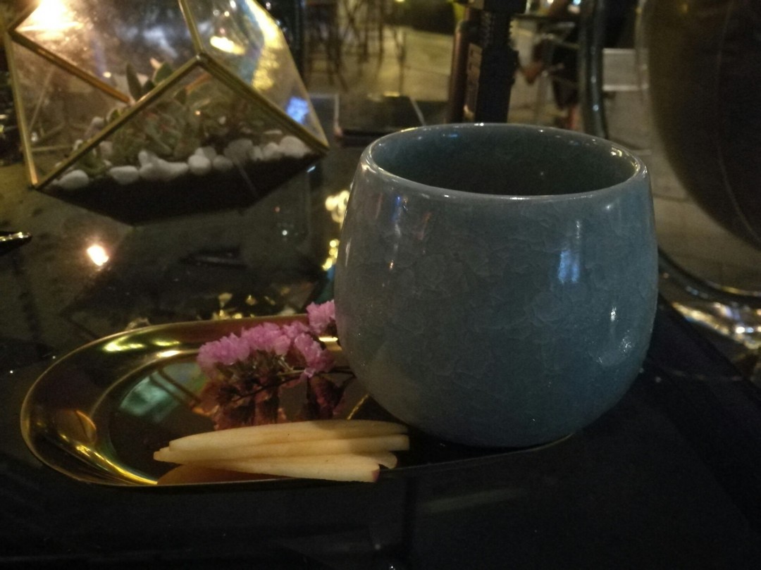 此酒名曰：秦腔