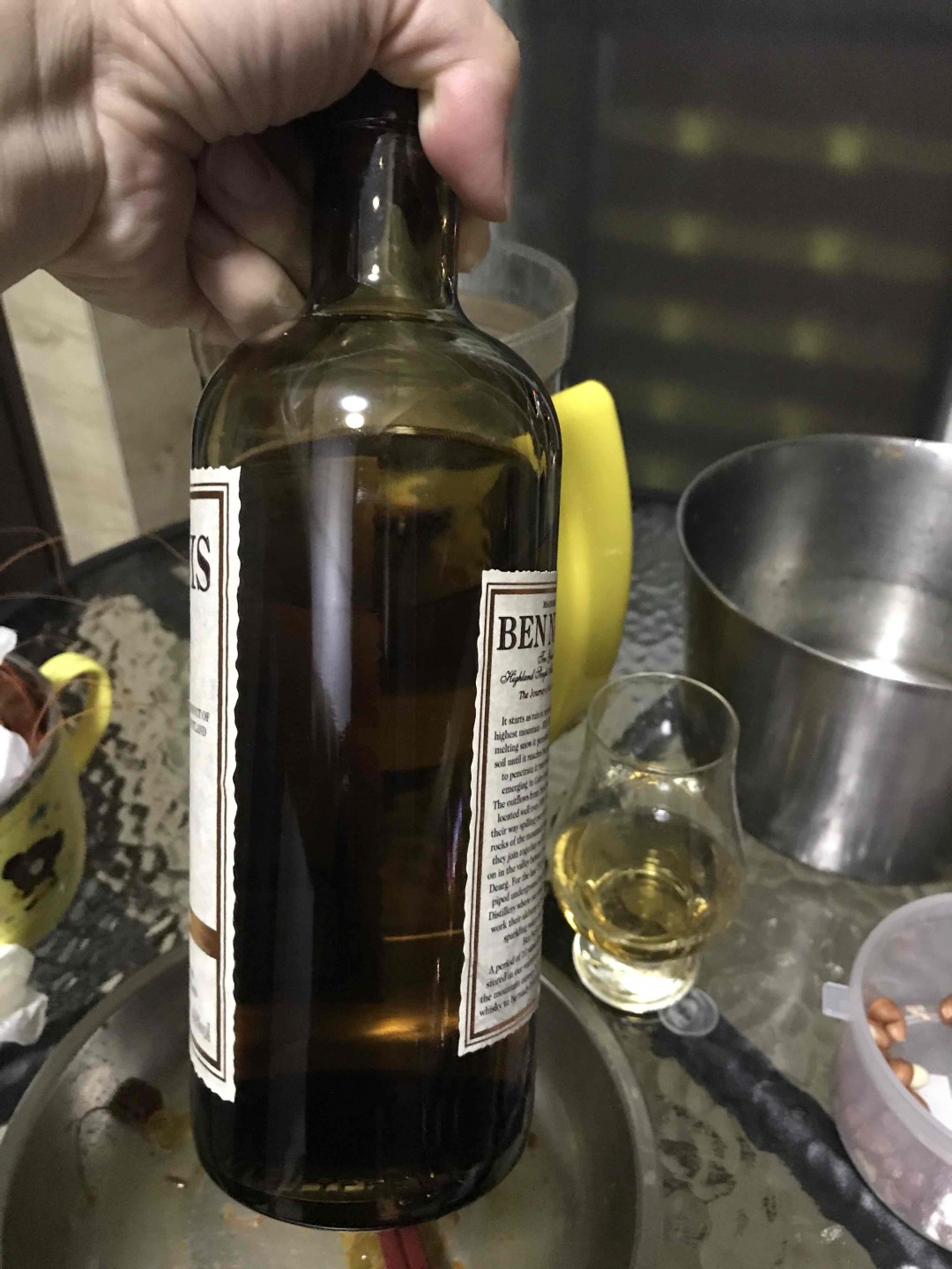 可怕自己的酒量，吃穷自己！ 原来是三两不过岗！ 现在是斤三要过关！