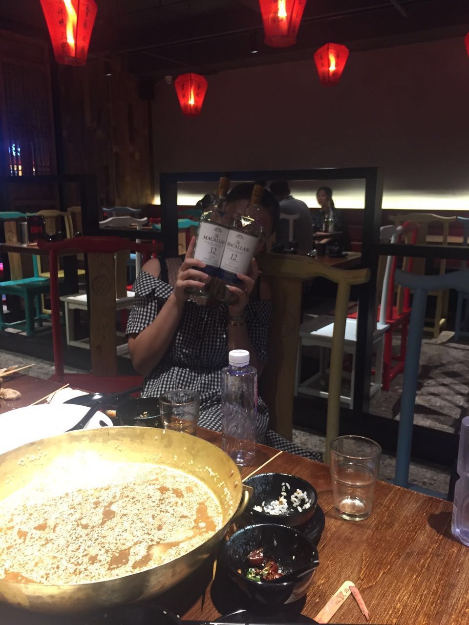 我真的只能活在美颜下了 离开美颜后 发现真的很恐怖啊。