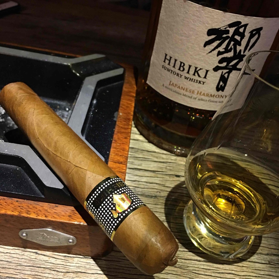 舒服一秒是一秒.一天品两根..