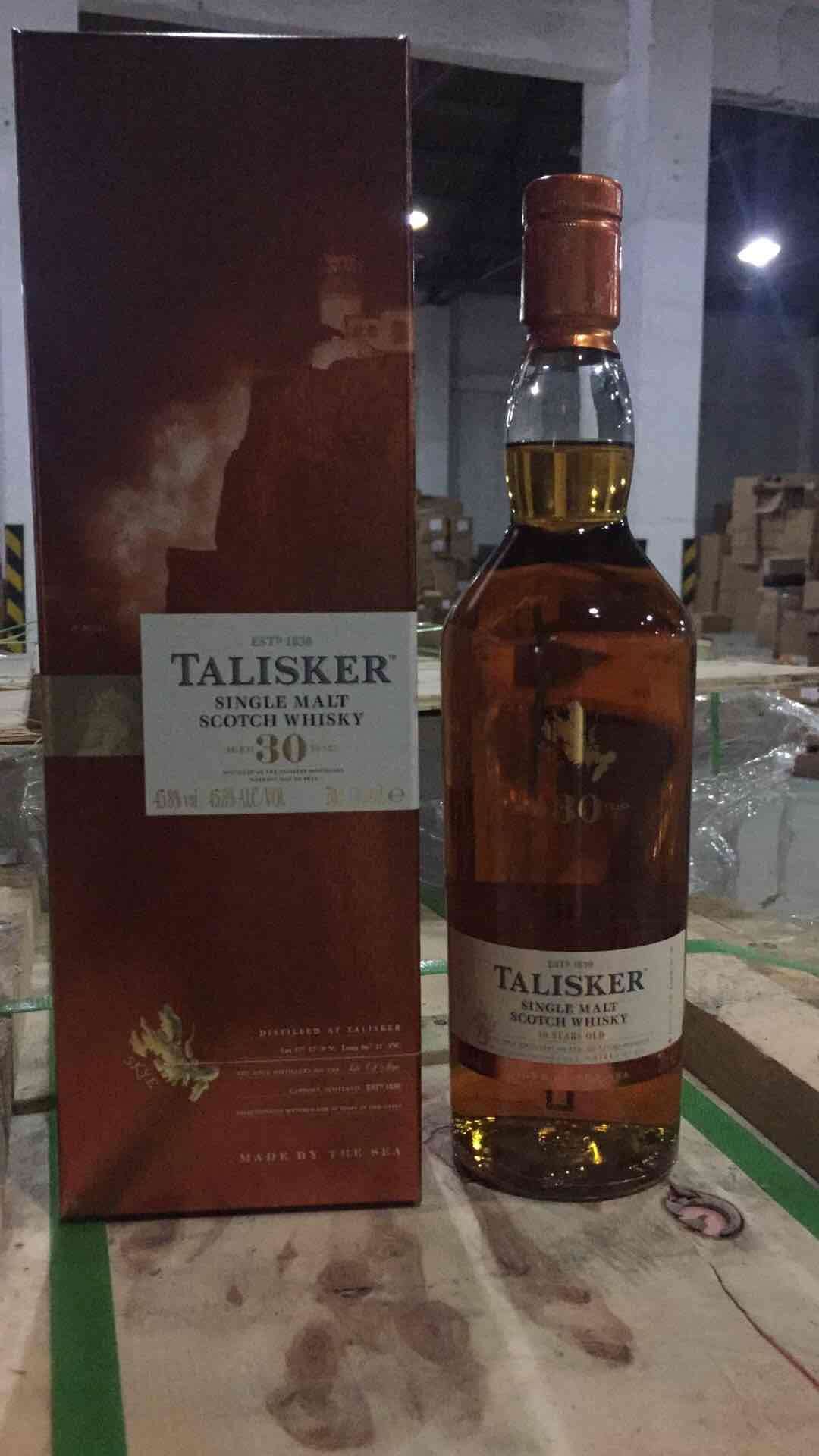 这世界上有些东西欲盖弥彰，比如爱