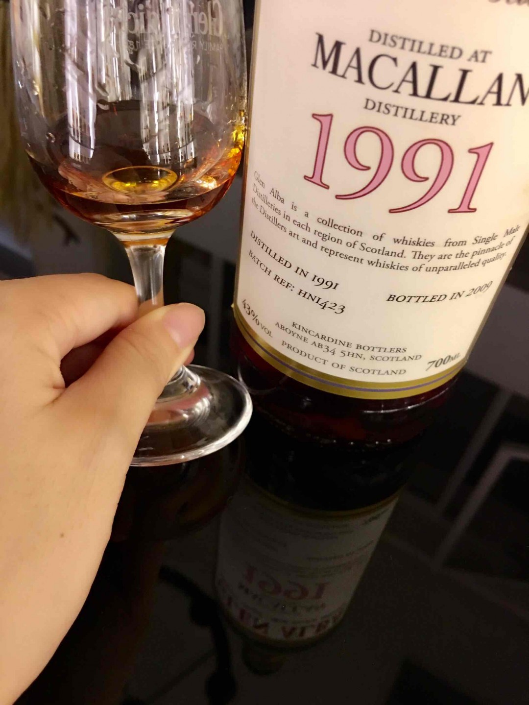 一杯敬明天 一杯敬过往。