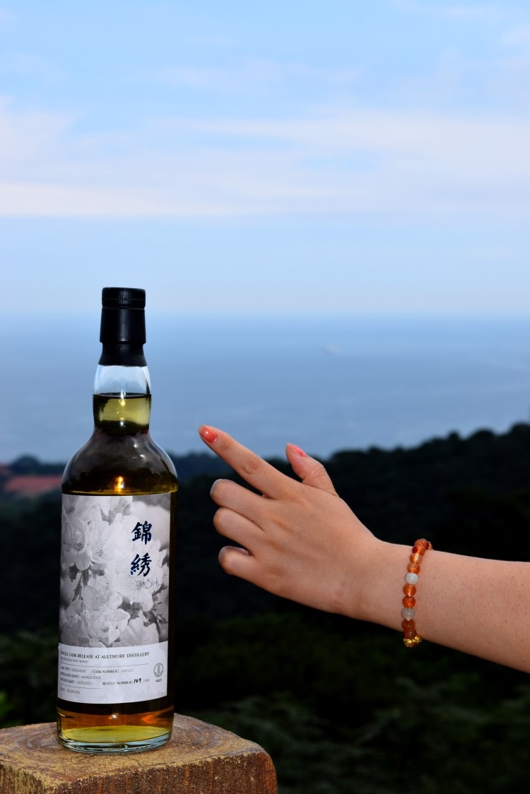 庆酒虫网首包桶“锦绣”上市，原创“摄影，酒评”评选活动公告