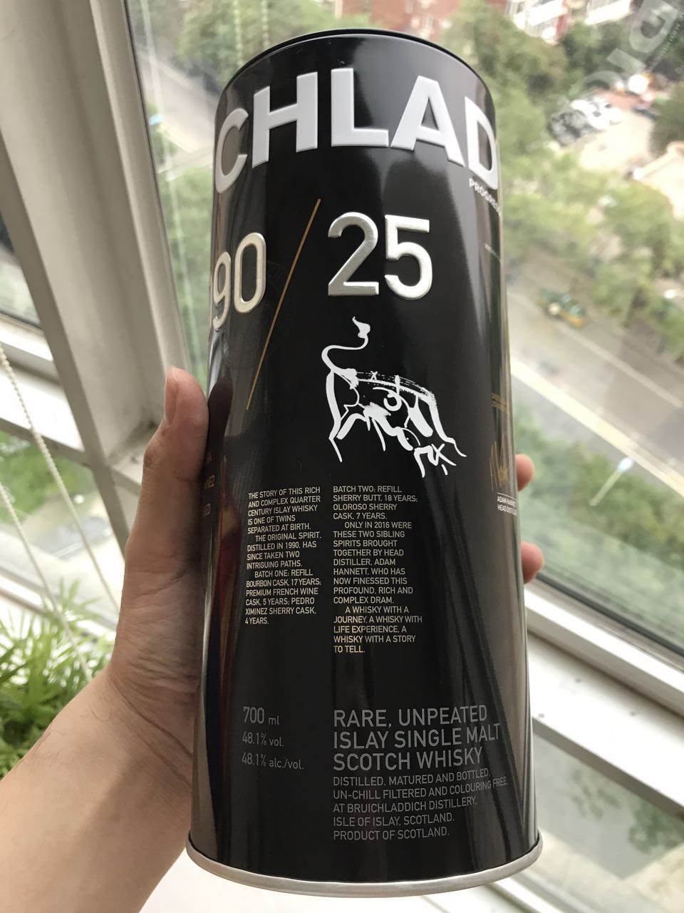 不知道好喝不好喝，就当看瓶子颜值了