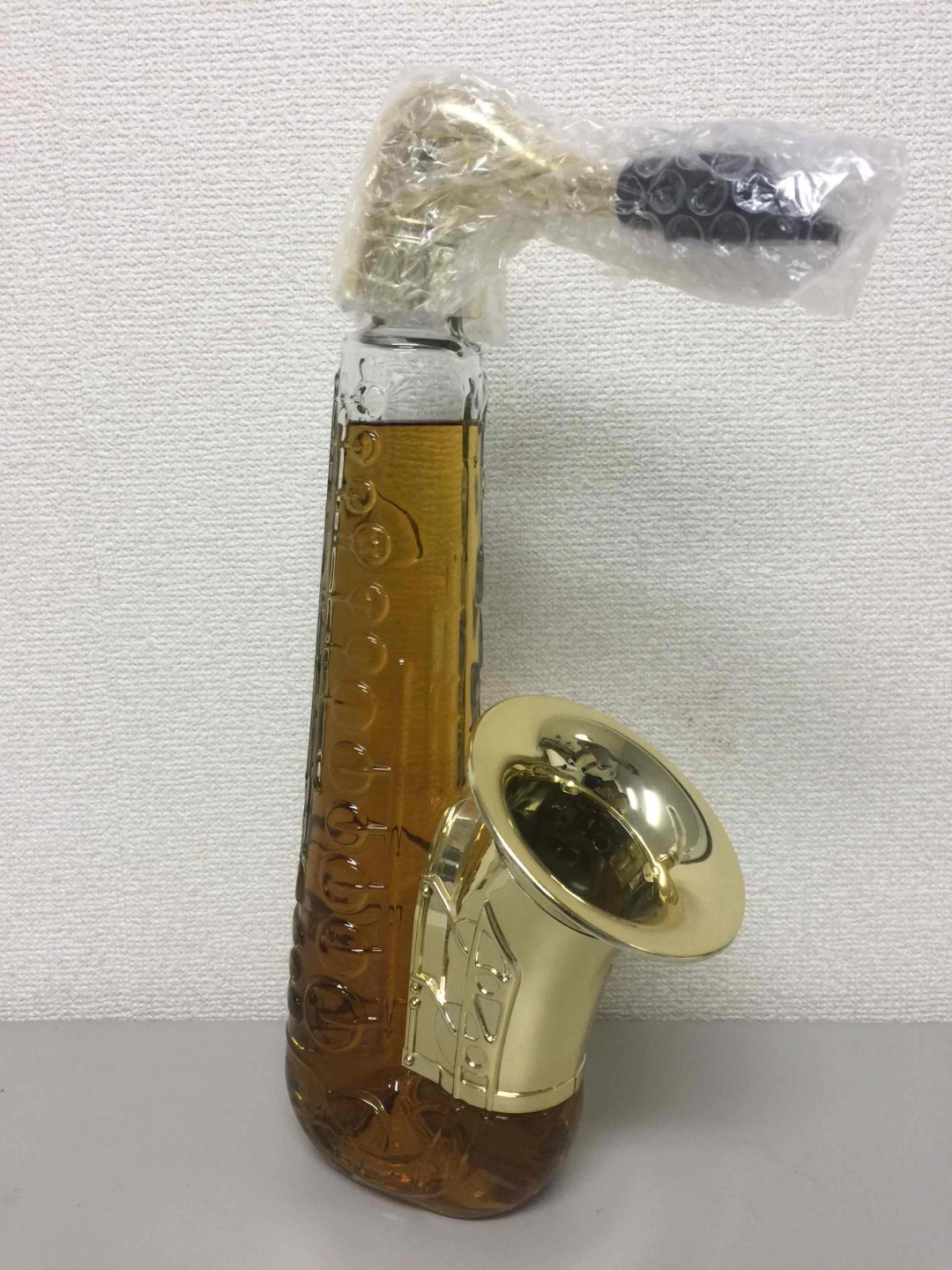 瓶子太美了，这样的酒真不舍得喝。