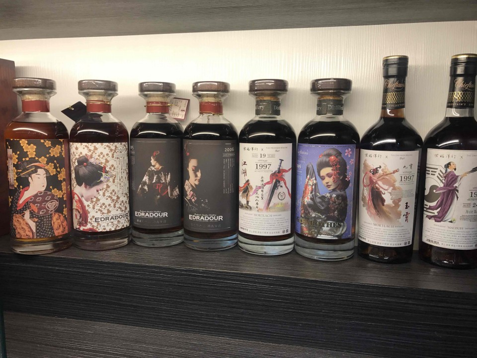 自留了一套。欣赏