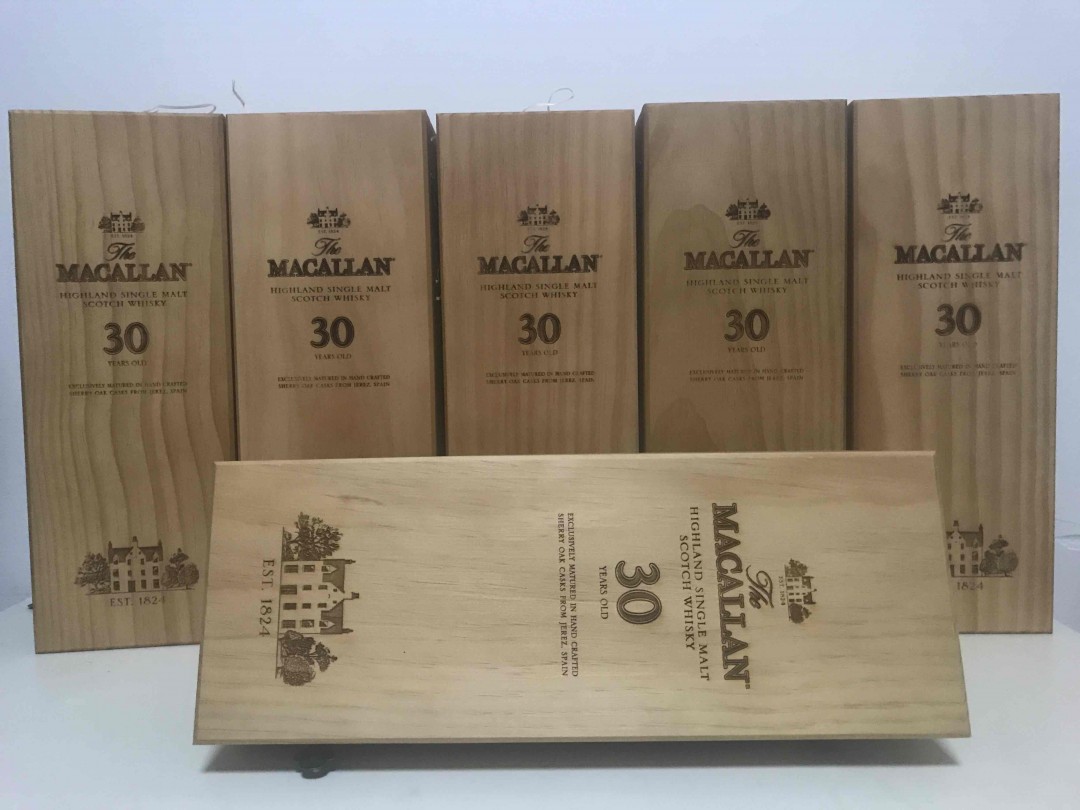 每一次你认为能守护她的时候，就发现她已离你远去