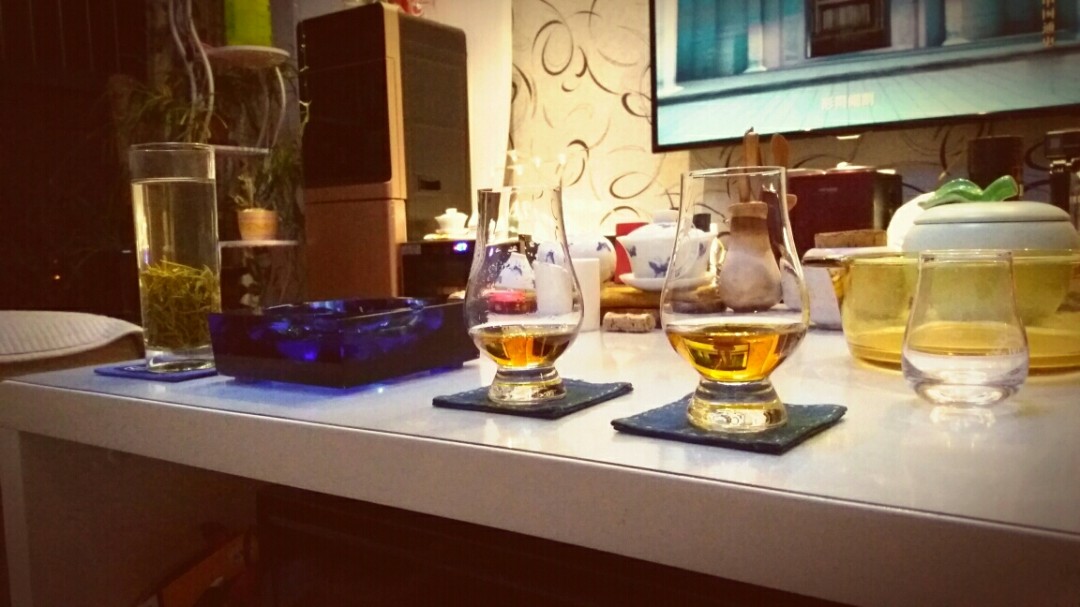 每天都有人和你喝一杯 聊聊天 真是很美妙的体验