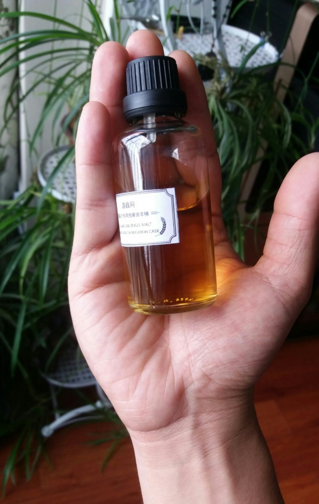 好可爱的小小酒