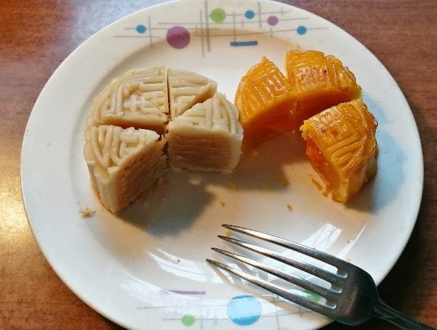 祝大家中秋节快乐！多吃月饼👍