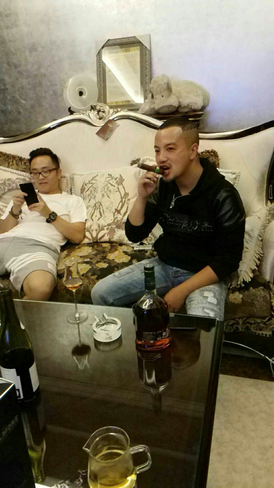 中秋快乐哈各位老铁 另：达摩真的一般…
