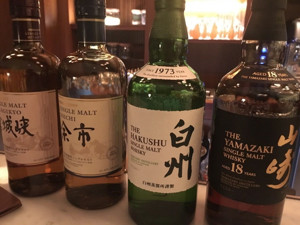 猫酒两不误