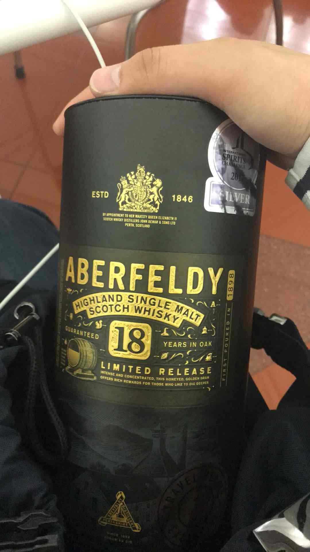 放照不配字，只想看看评论。
