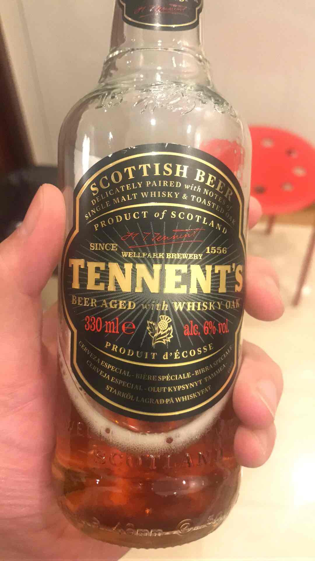 京东淘酒无意中发现了此款啤酒！麦香十足外加些许木头味道！推荐给同样喜欢啤酒的威友～好喝不贵！
