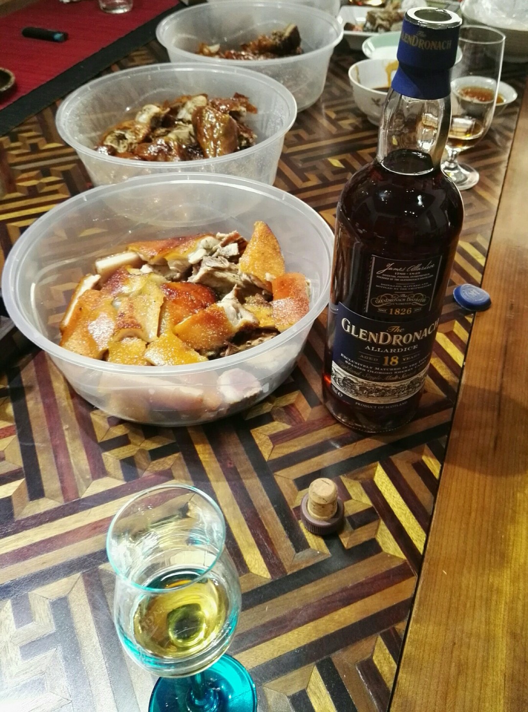 甜甜的多纳配现烧乳猪