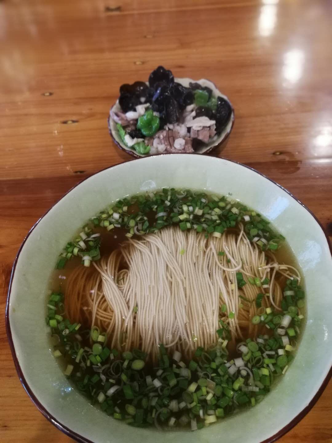 宽汤，重青，少油，过桥，幸福的一天开始啦……